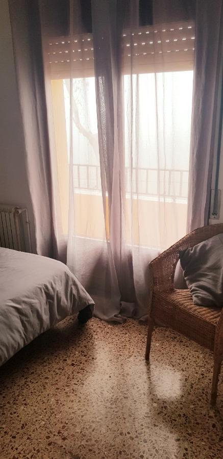 Hostal Braseria Tivissa Eksteriør billede